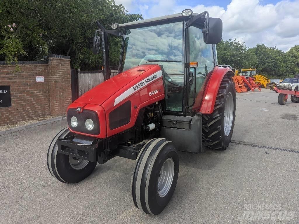Massey Ferguson 5445 Traktoriai