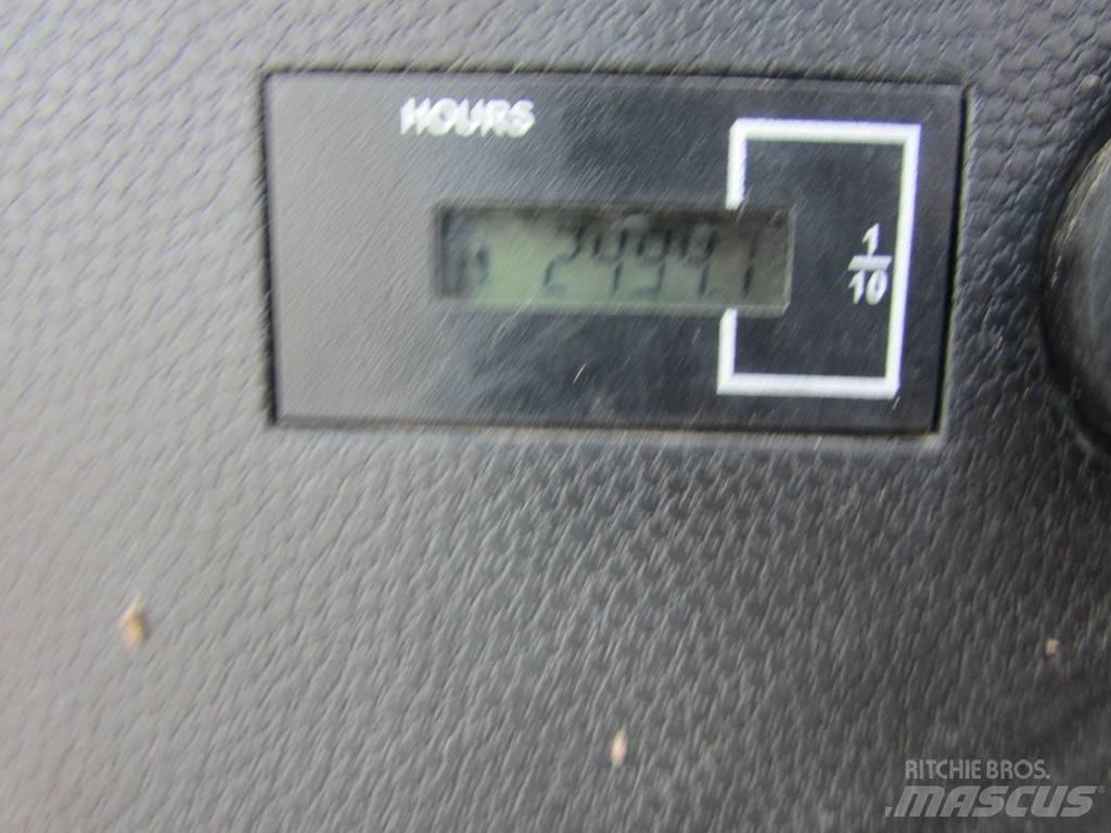 Bobcat E 57 W Ratiniai ekskavatoriai