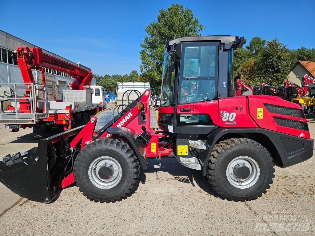 Yanmar V 80 Universalūs ratiniai krautuvai