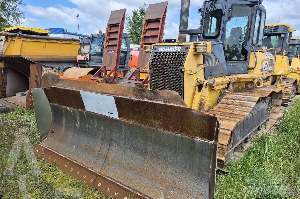 Komatsu D 61 EX-15 Vikšriniai buldozeriai