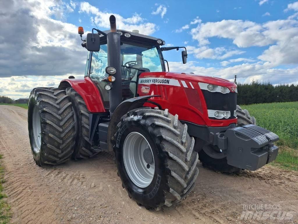 Massey Ferguson 7715 Traktoriai