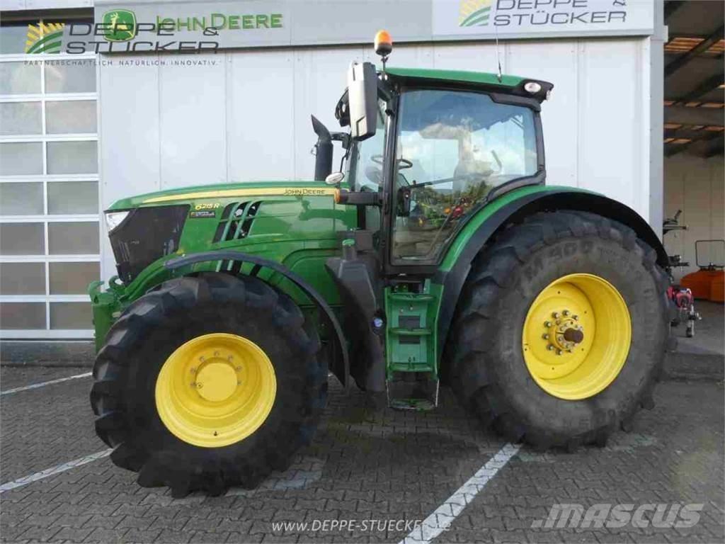 John Deere 6215R Traktoriai