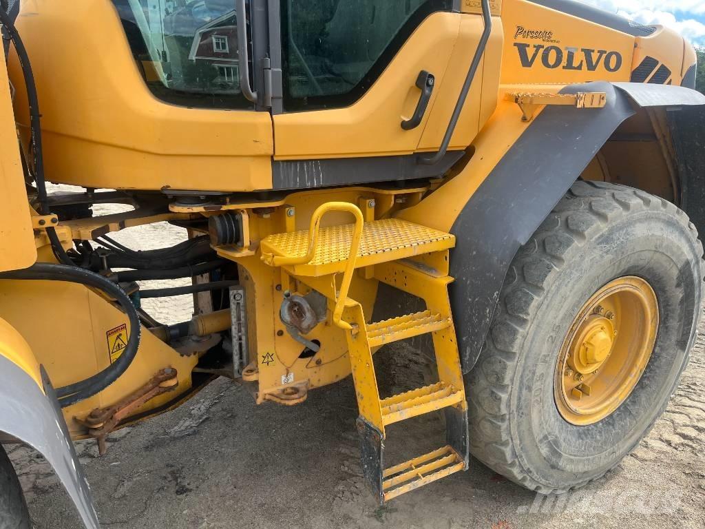 Volvo L 60 F Naudoti ratiniai krautuvai