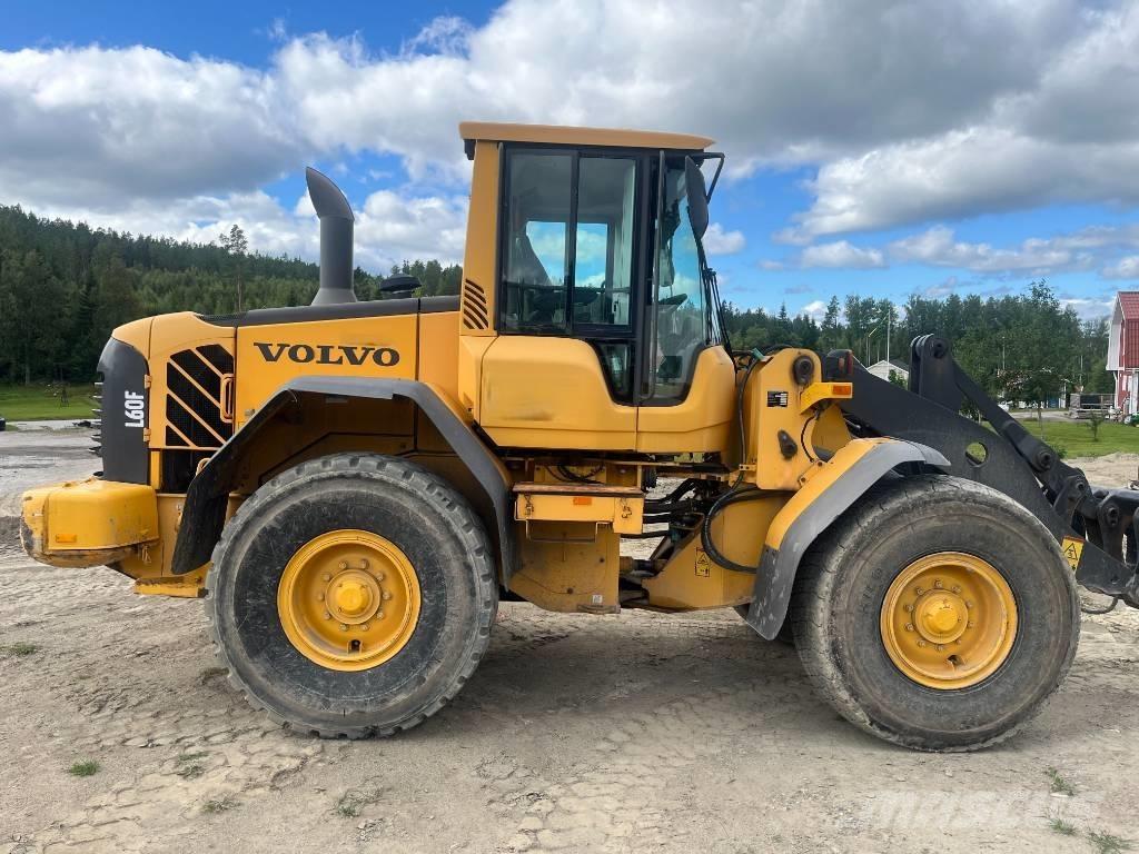 Volvo L 60 F Naudoti ratiniai krautuvai