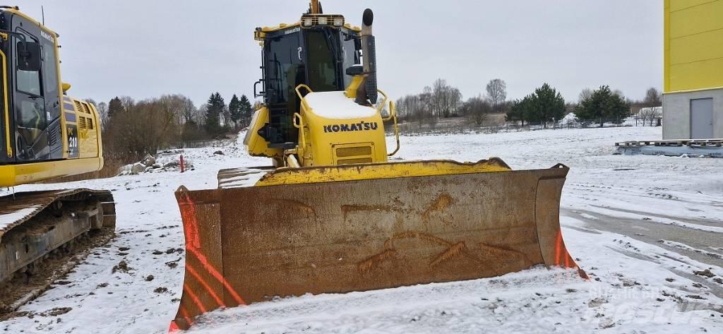 Komatsu D 61 PX -24 Vikšriniai buldozeriai