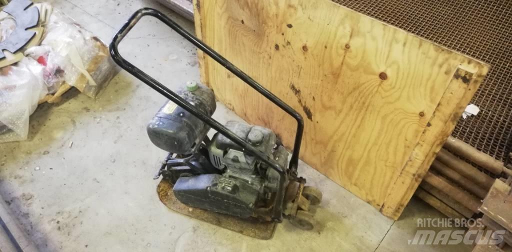 Wacker 1135 Plūktuvai