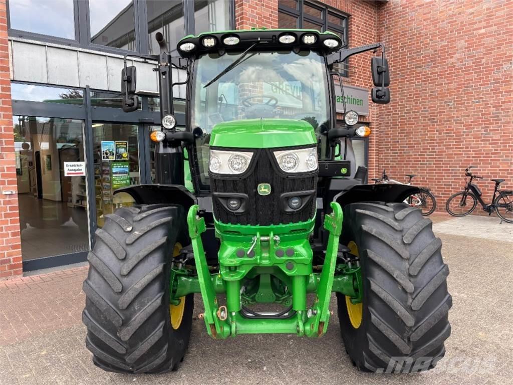 John Deere 6120R Traktoriai