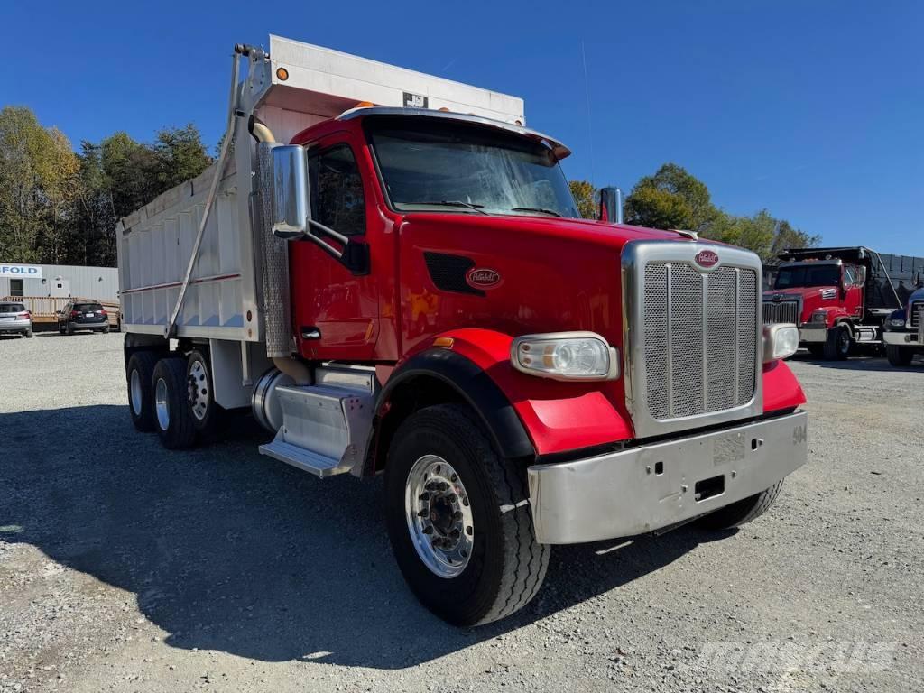 Peterbilt 567 Savivarčių priekabų vilkikai