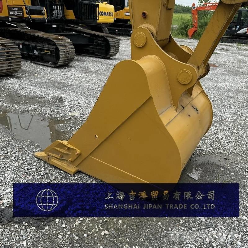 CAT 329 D Vikšriniai ekskavatoriai