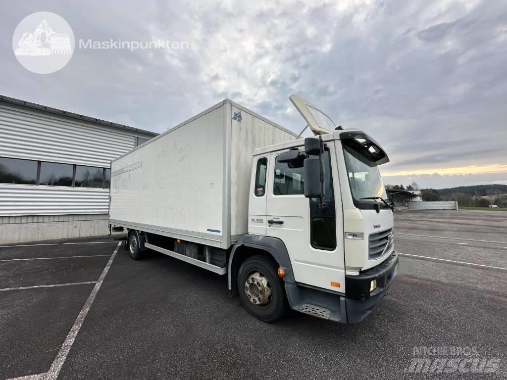 Volvo FL 612 Sunkvežimiai su dengtu kėbulu