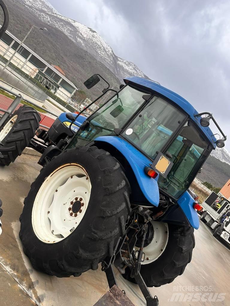 New Holland TD 5040 Traktoriai