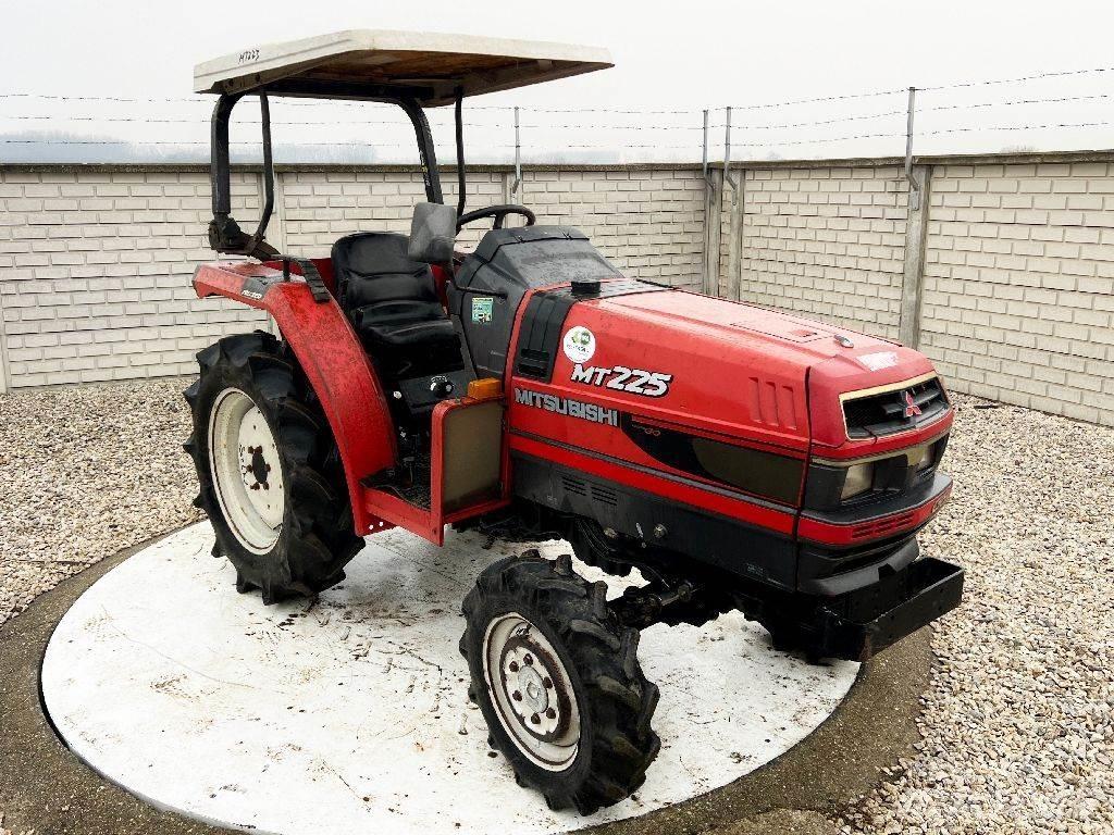 Mitsubishi MT225 Traktoriai