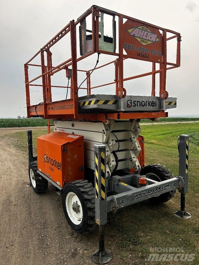 Snorkel S 3370 RT Žirkliniai keltuvai