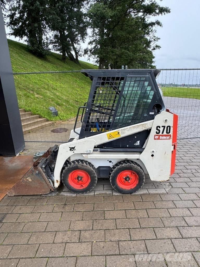 Bobcat S 70 Krautuvai su šoniniu pasukimu
