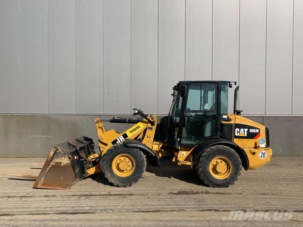 CAT 906 Naudoti ratiniai krautuvai