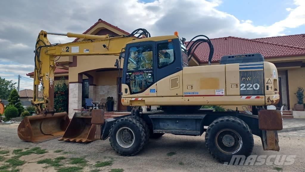 Komatsu PW 220-7 Ratiniai ekskavatoriai