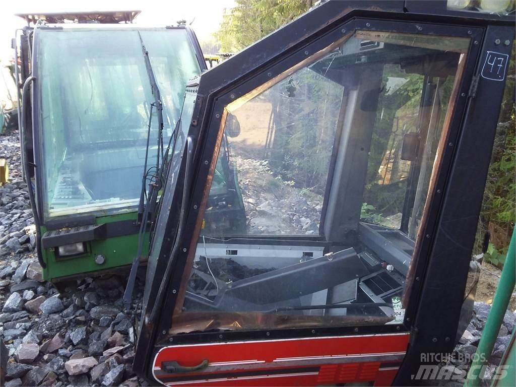Valmet 901 Kabinos ir salonai