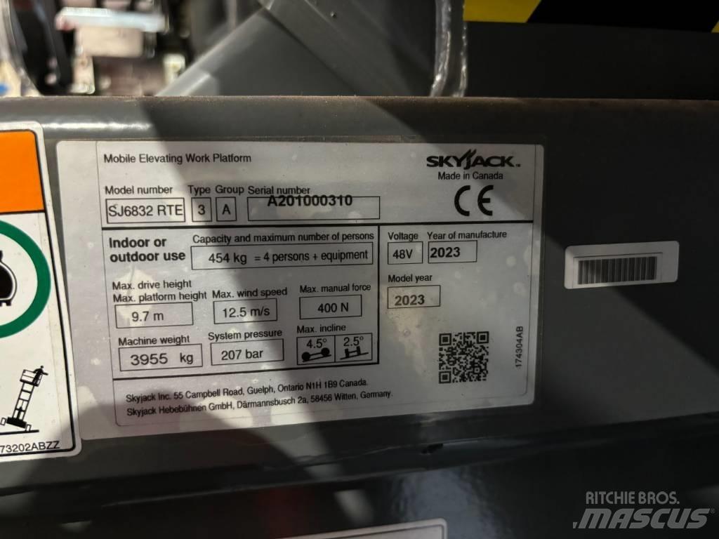 SkyJack SJ 6832 RTE Žirkliniai keltuvai