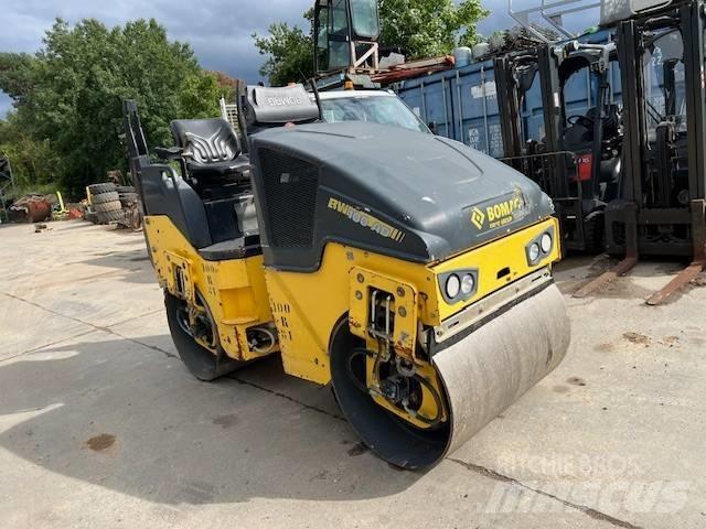 Bomag BW 100 AD-5 Porinių būgnų volai