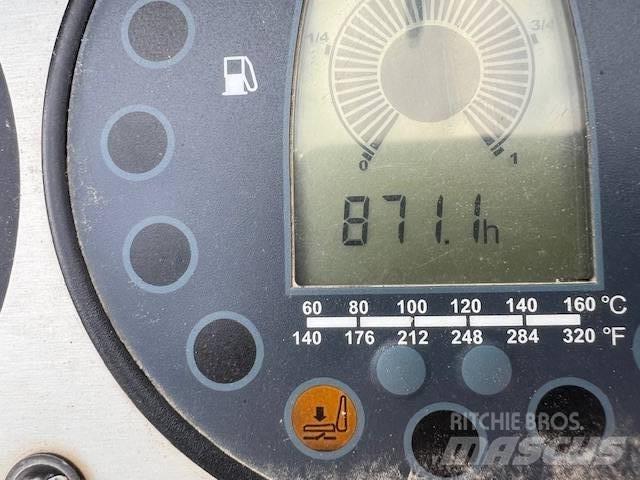 Bomag BW 100 AD-5 Porinių būgnų volai