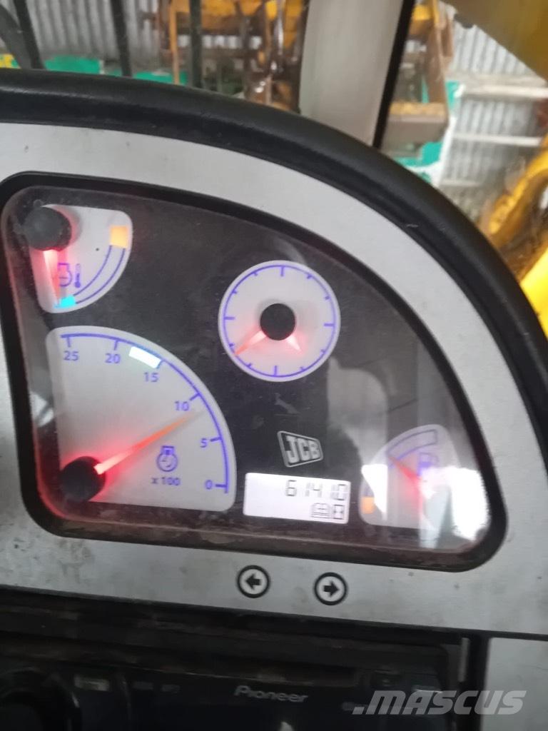 JCB 540-140 Teleskopiniai krautuvai