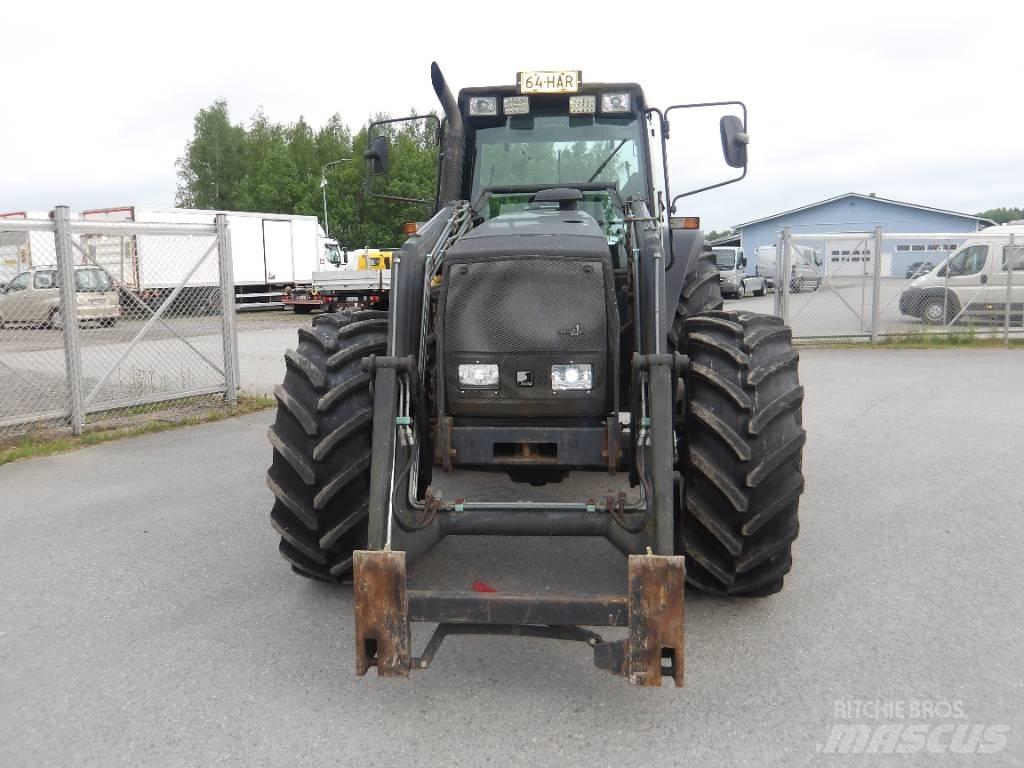 Valtra 8050 Traktoriai