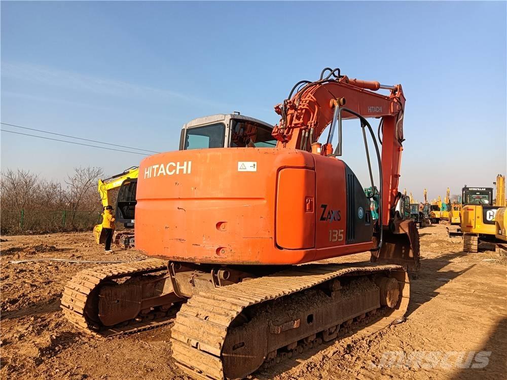 Hitachi ZX135US Vikšriniai ekskavatoriai