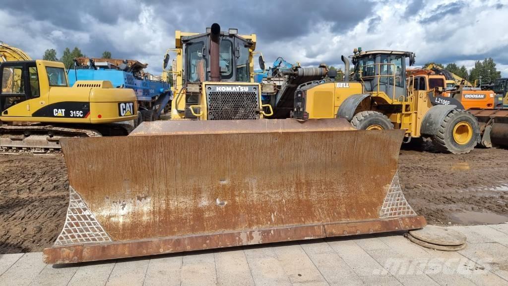 Komatsu D 61 PX-15 Vikšriniai buldozeriai