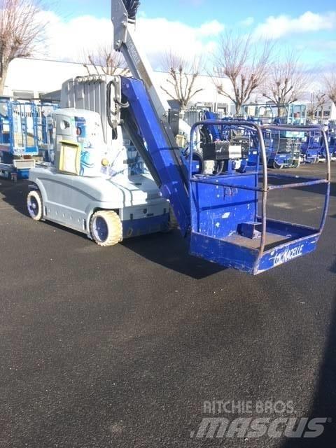 JLG TOUCAN 1210 Vertikalūs stiebiniai keltuvai