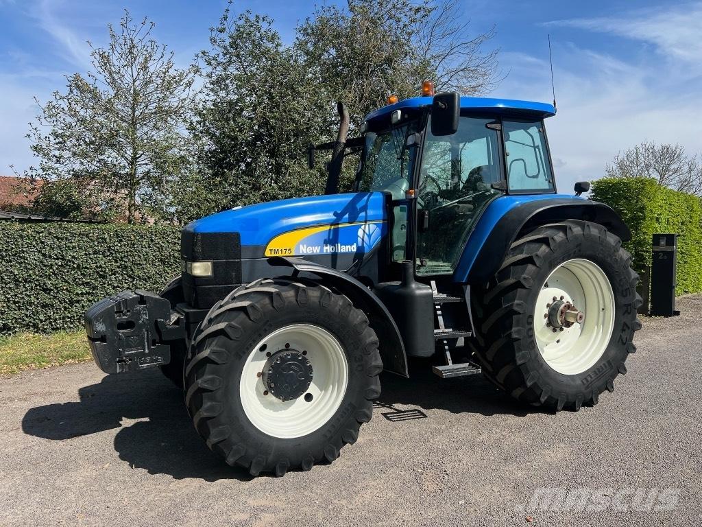 New Holland TM 175 Traktoriai