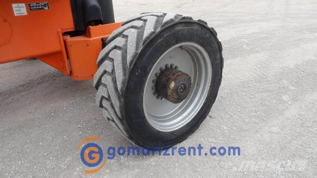 JLG 1250AJP Alkūniniai keltuvai