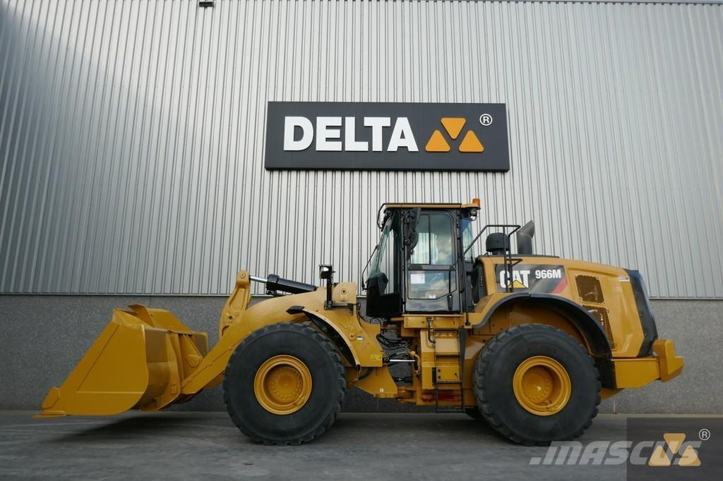CAT 966M Naudoti ratiniai krautuvai
