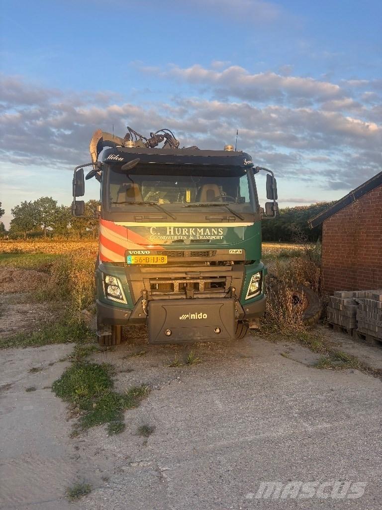 Volvo FMX 370 Savivarčių priekabų vilkikai