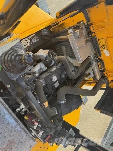 JCB 3STH 2S5 Statybiniai savivarčiai sunkvežimiai