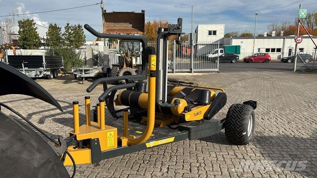 Tanco A100-EH Pašarų kombainai