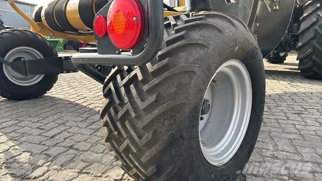 Tanco A100-EH Pašarų kombainai