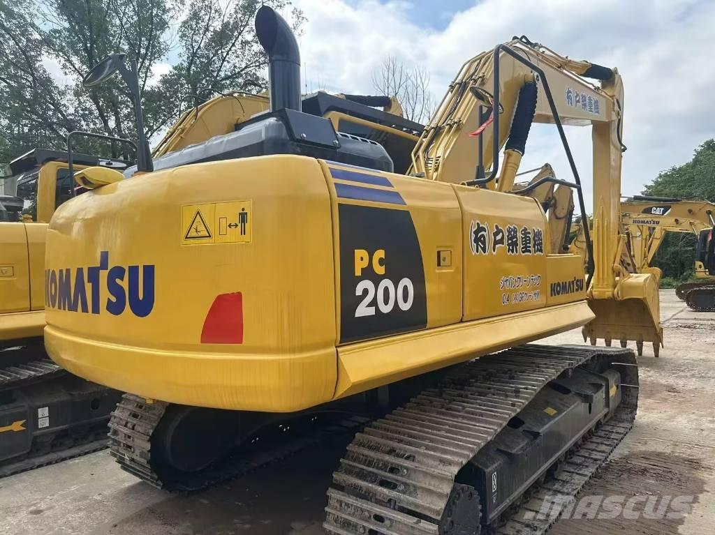 Komatsu PC 200-8N1 Vikšriniai ekskavatoriai