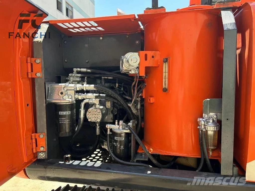 Hitachi ZX 120 Vikšriniai ekskavatoriai