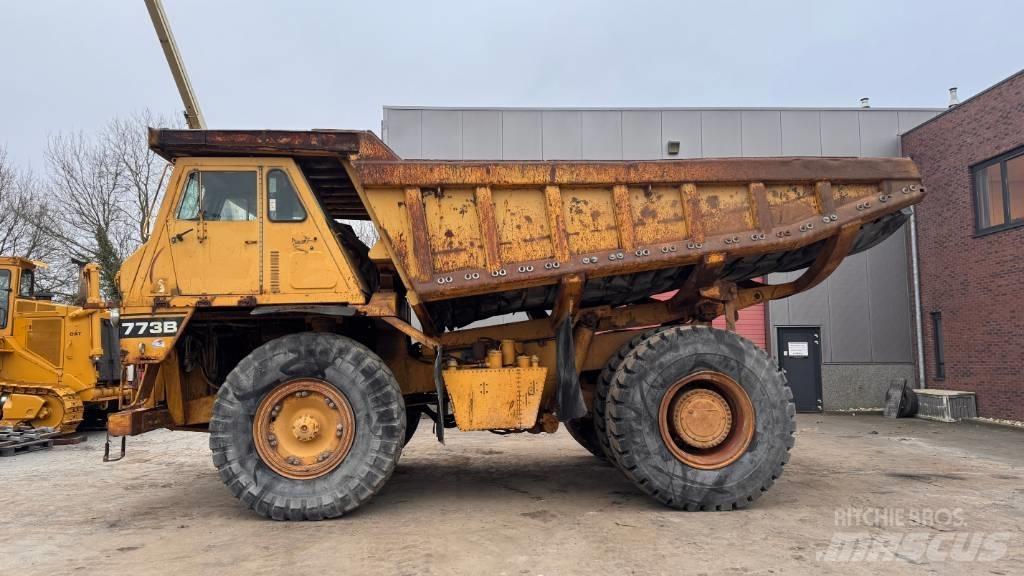 CAT 773 B Atliekų išvežimo technika