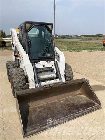 Bobcat S 300 Krautuvai su šoniniu pasukimu