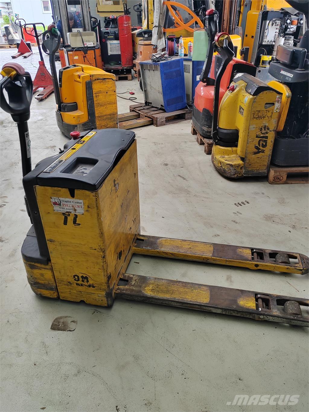 OM TL 18 Rankiniai vėžimėliai