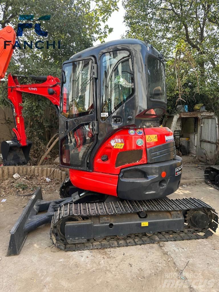 Kubota U 35 Vikšriniai ekskavatoriai