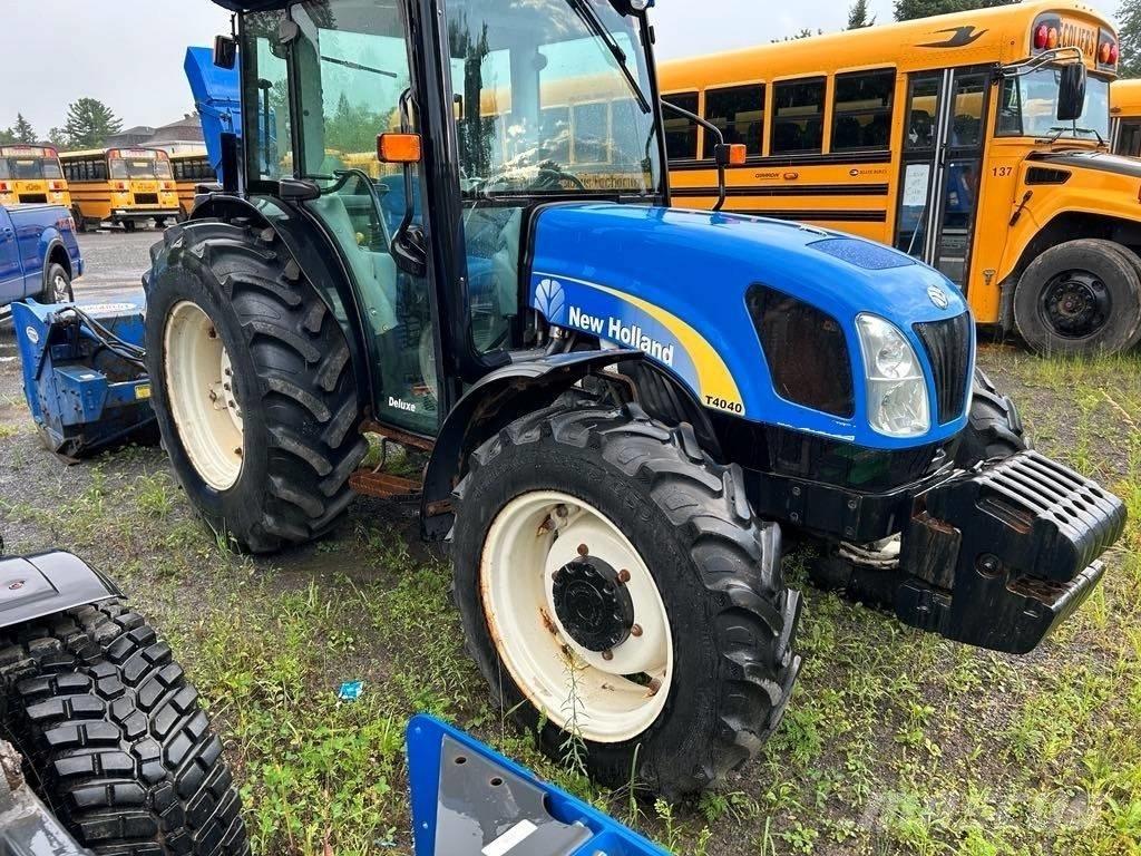 New Holland T 4040 Traktoriai