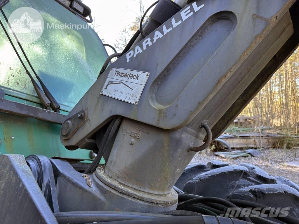 Timberjack 870 B Miško technika (Harvesteriai)