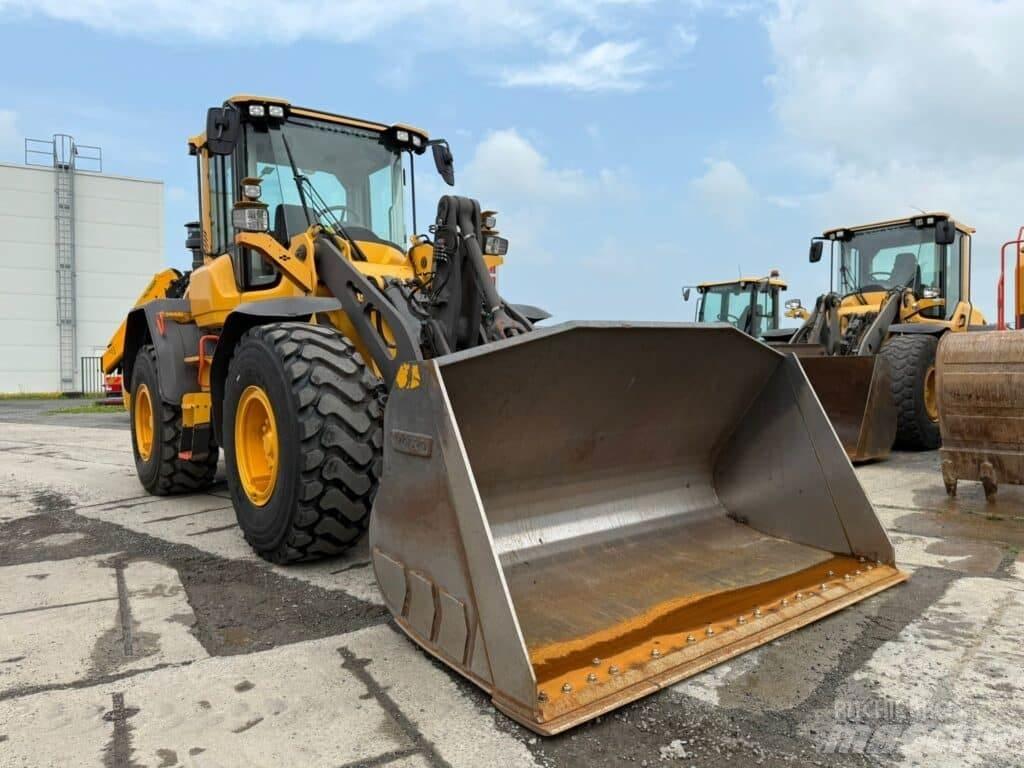 Volvo L90H Naudoti ratiniai krautuvai