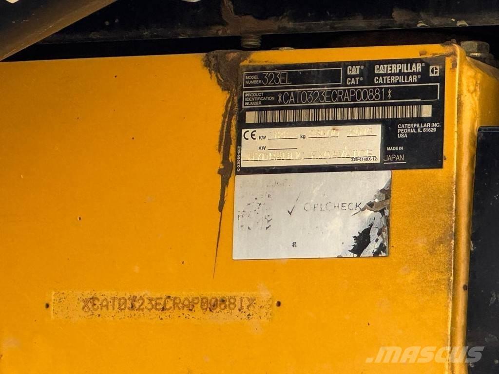 CAT 323EL Vikšriniai ekskavatoriai