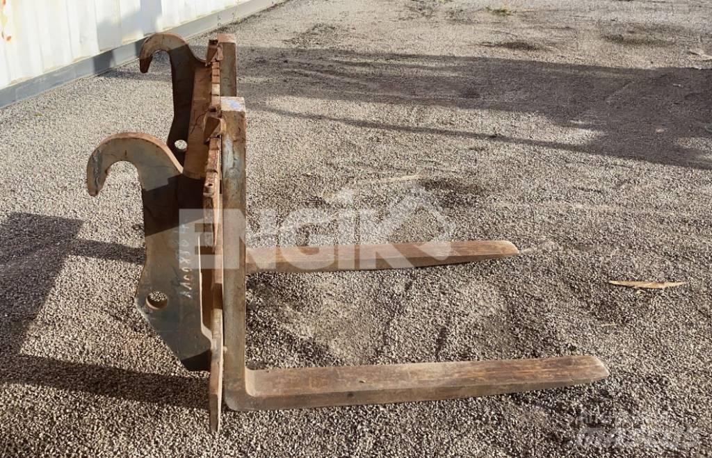 CAT Fourches Naudoti ratiniai krautuvai