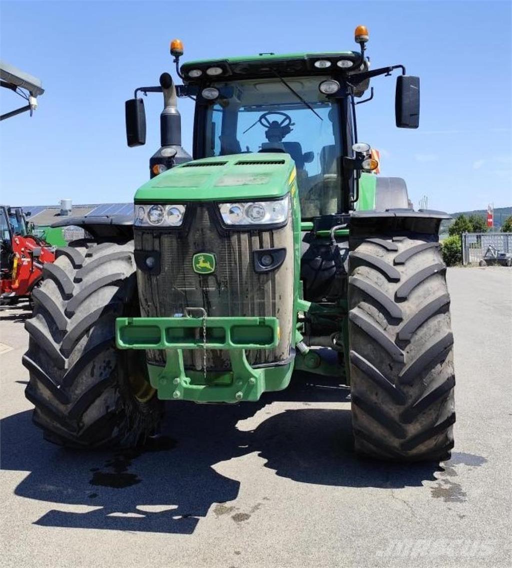 John Deere 8370 R Traktoriai