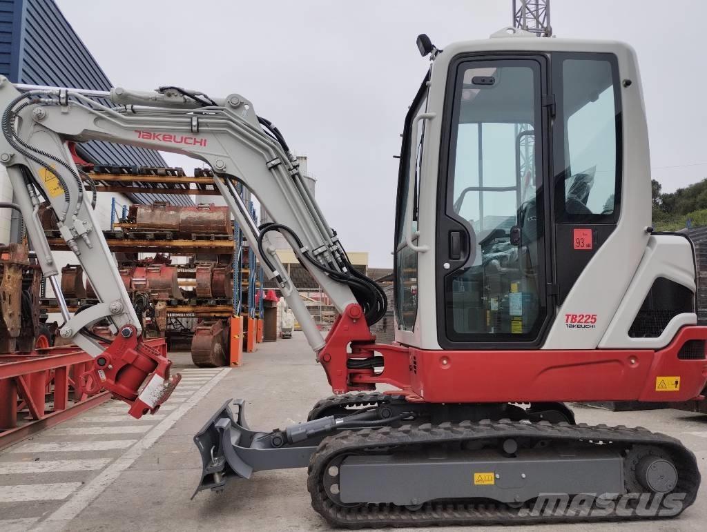 Takeuchi TB 225 Mini ekskavatoriai < 7 t