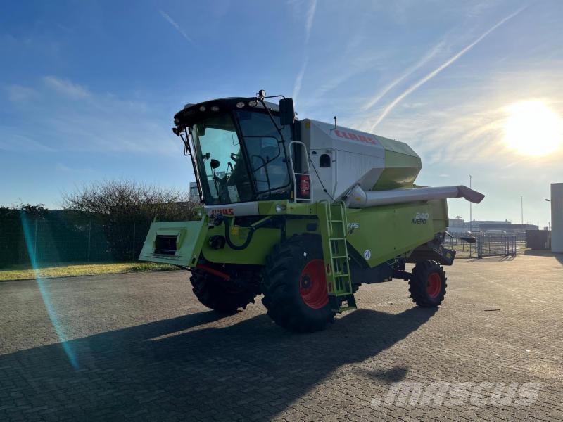 CLAAS AVERO 240 Derliaus nuėmimo kombainai